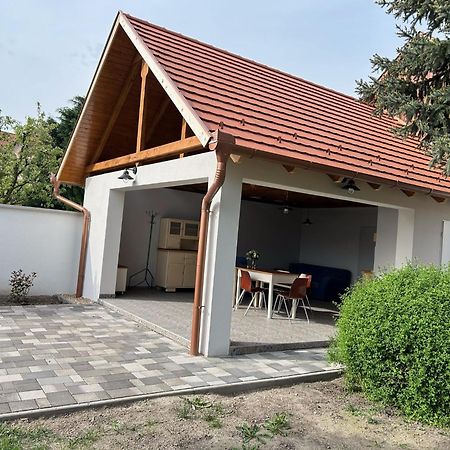 Hotel Galeria Vendeghaz Mezőkövesd Zewnętrze zdjęcie