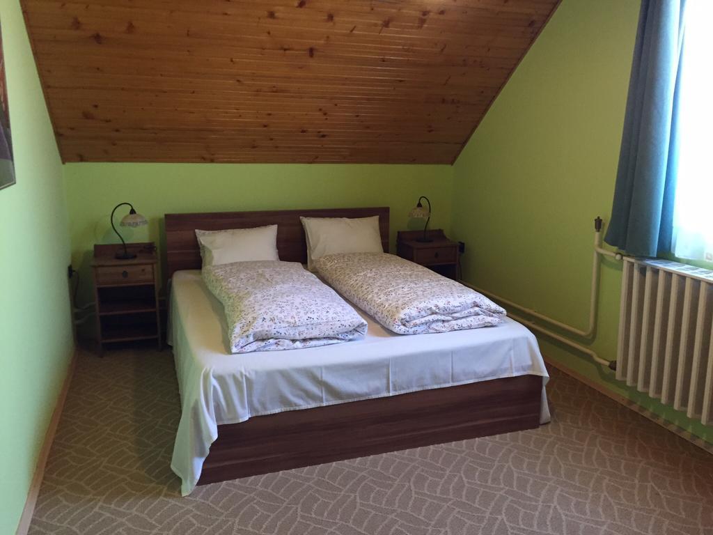 Hotel Galeria Vendeghaz Mezőkövesd Pokój zdjęcie